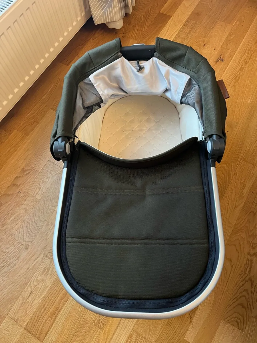 UPPAbaby bassinet - Image 4
