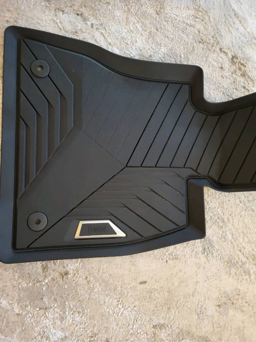 BMW 530e G60 genuine rubber floor mats. - Image 4