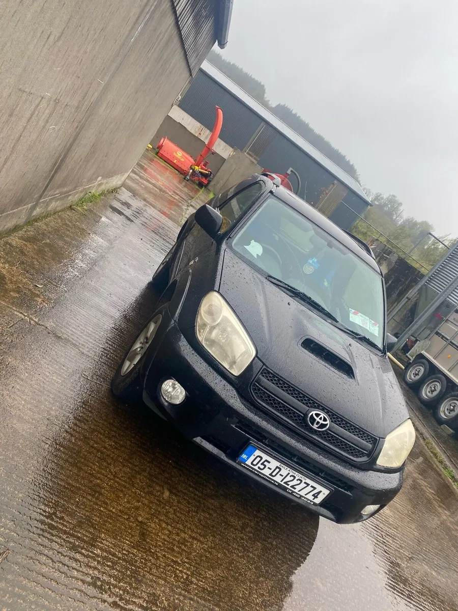 2005 Toyota RAV4 XTR - Image 1