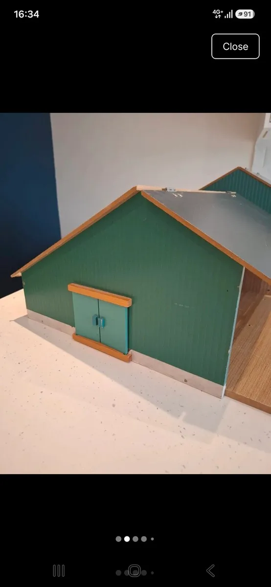 Globe farm shed - Image 2