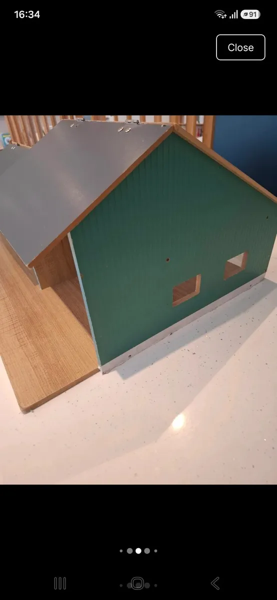 Globe farm shed - Image 4