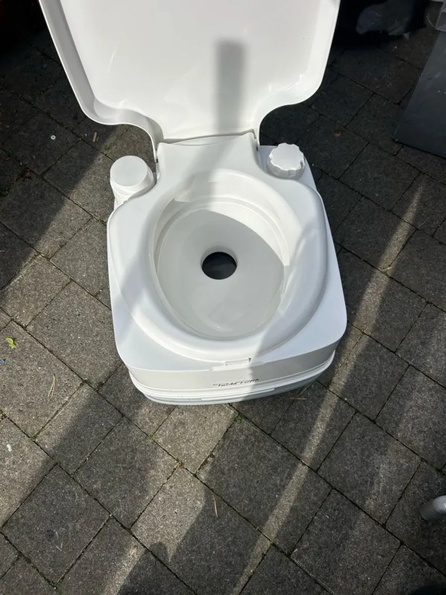 porta potti - Image 2