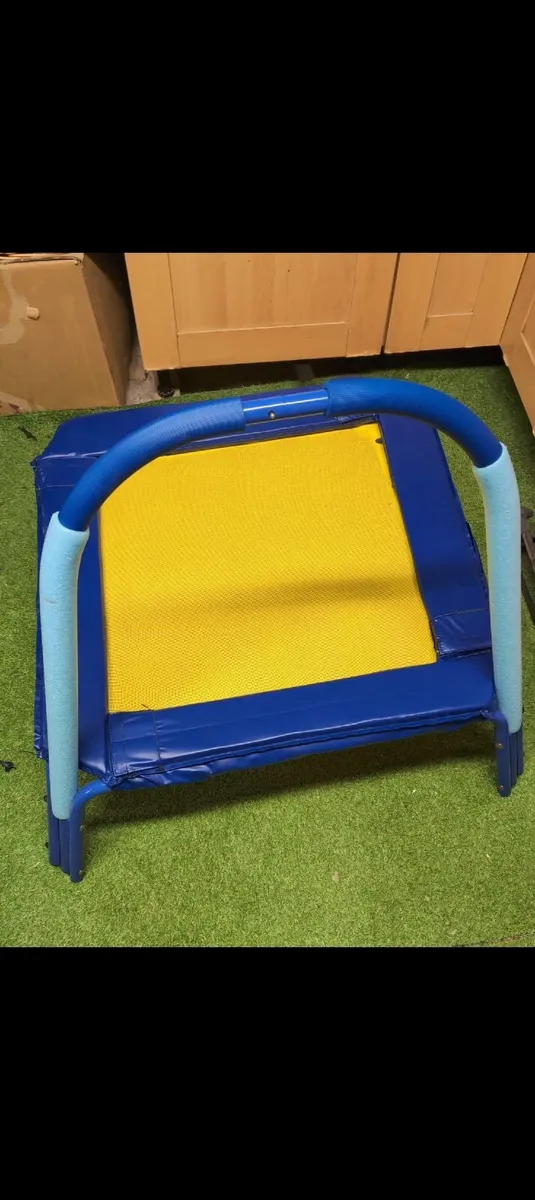 Trampoline