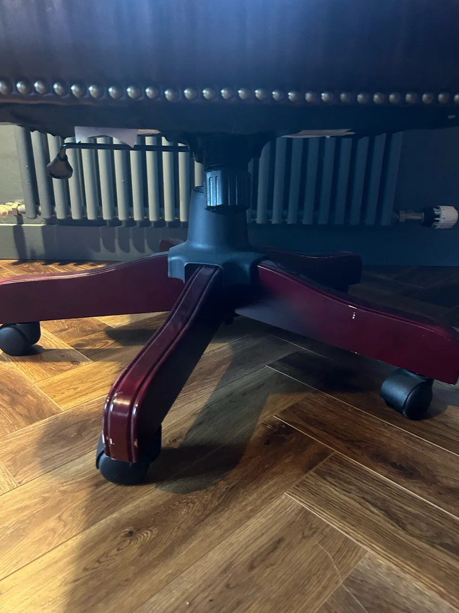 Office chair - Image 4