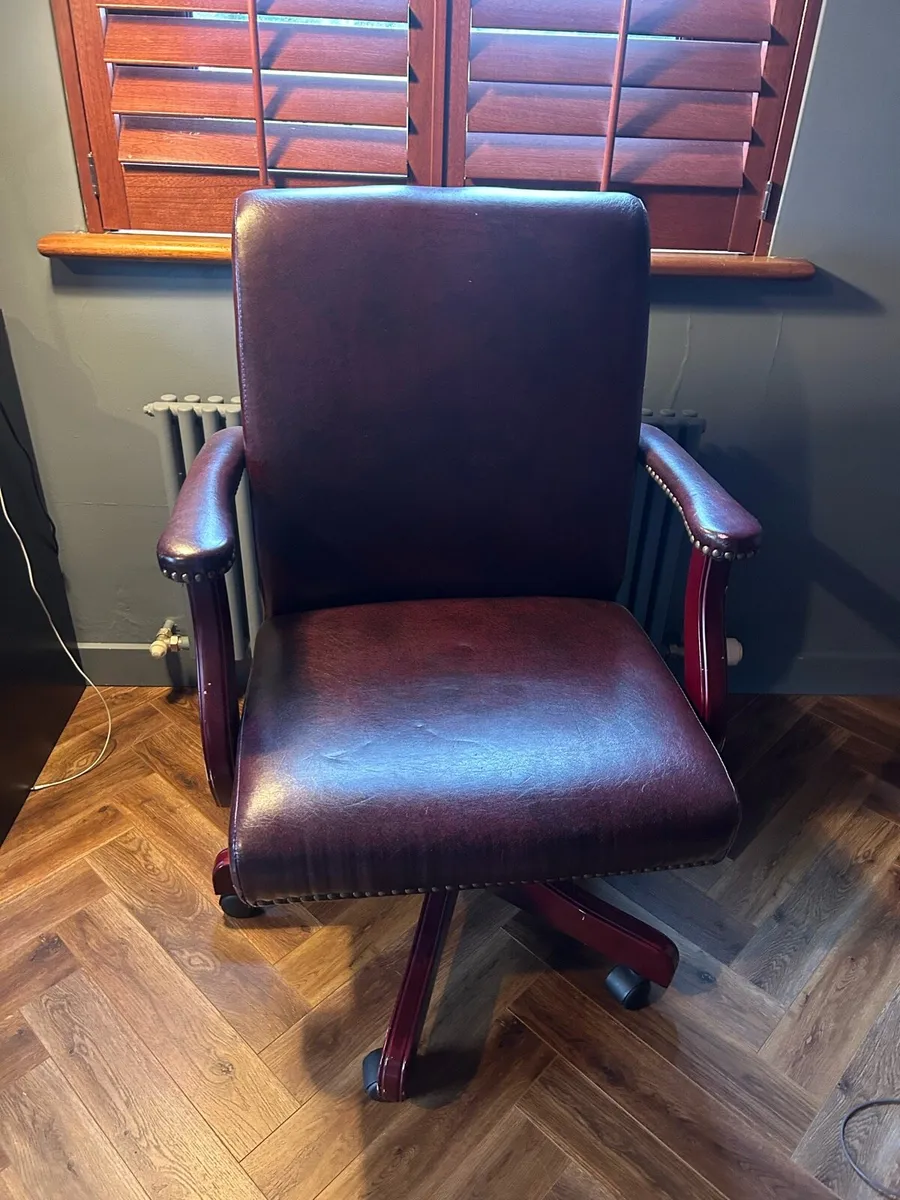 Office chair - Image 2