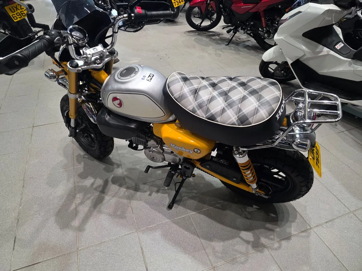 Honda Z125 Monkey - Image 4