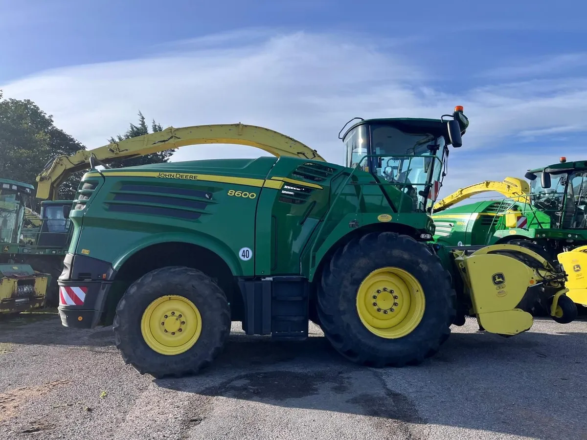 John Deere 8600 SPFH - Image 1