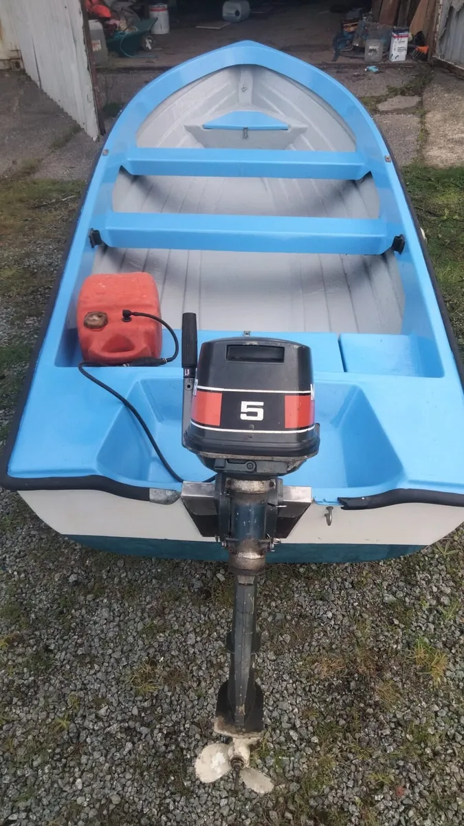 Fibreglass boat - Image 3