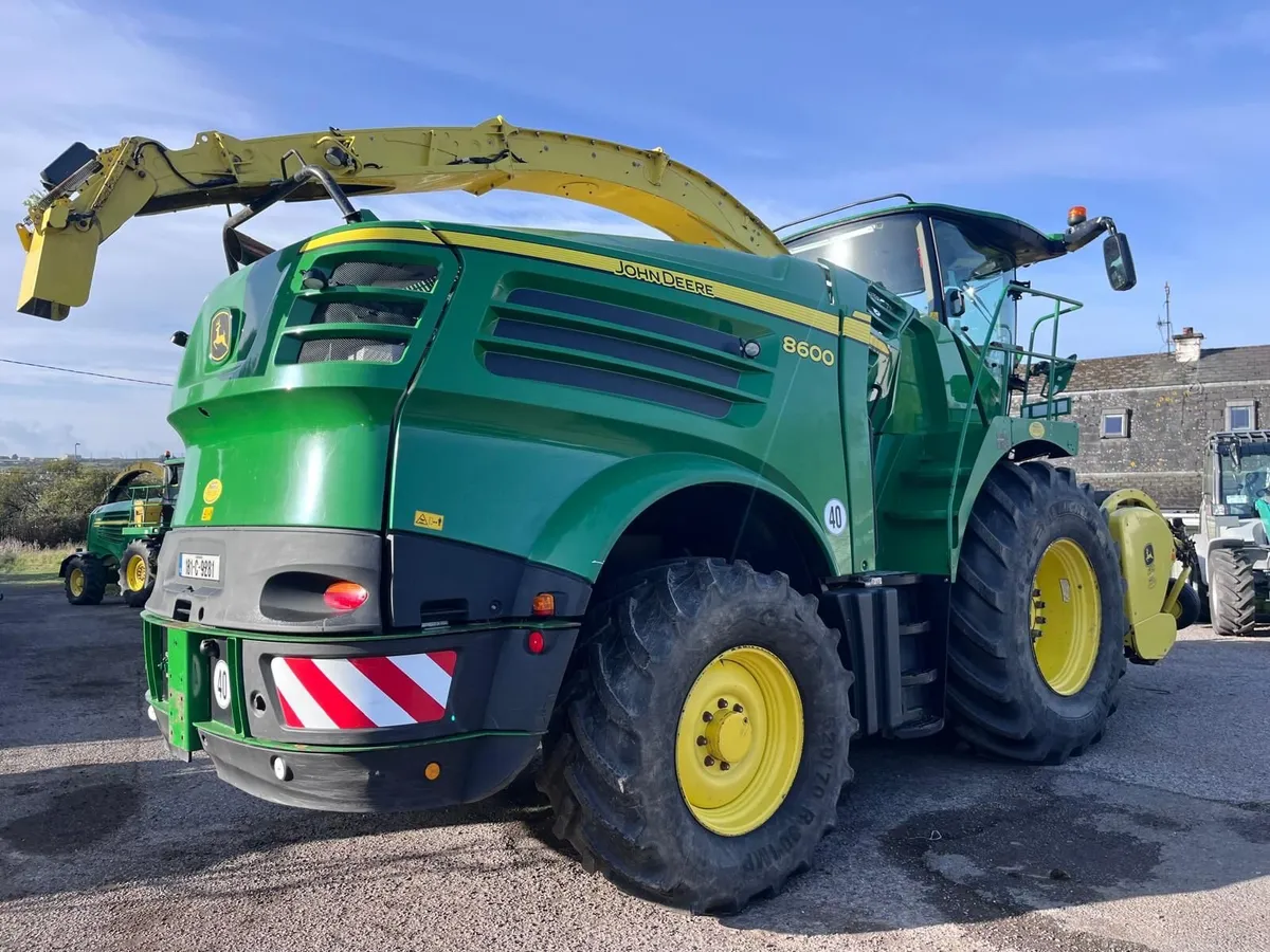 John Deere 8600 SPFH - Image 2