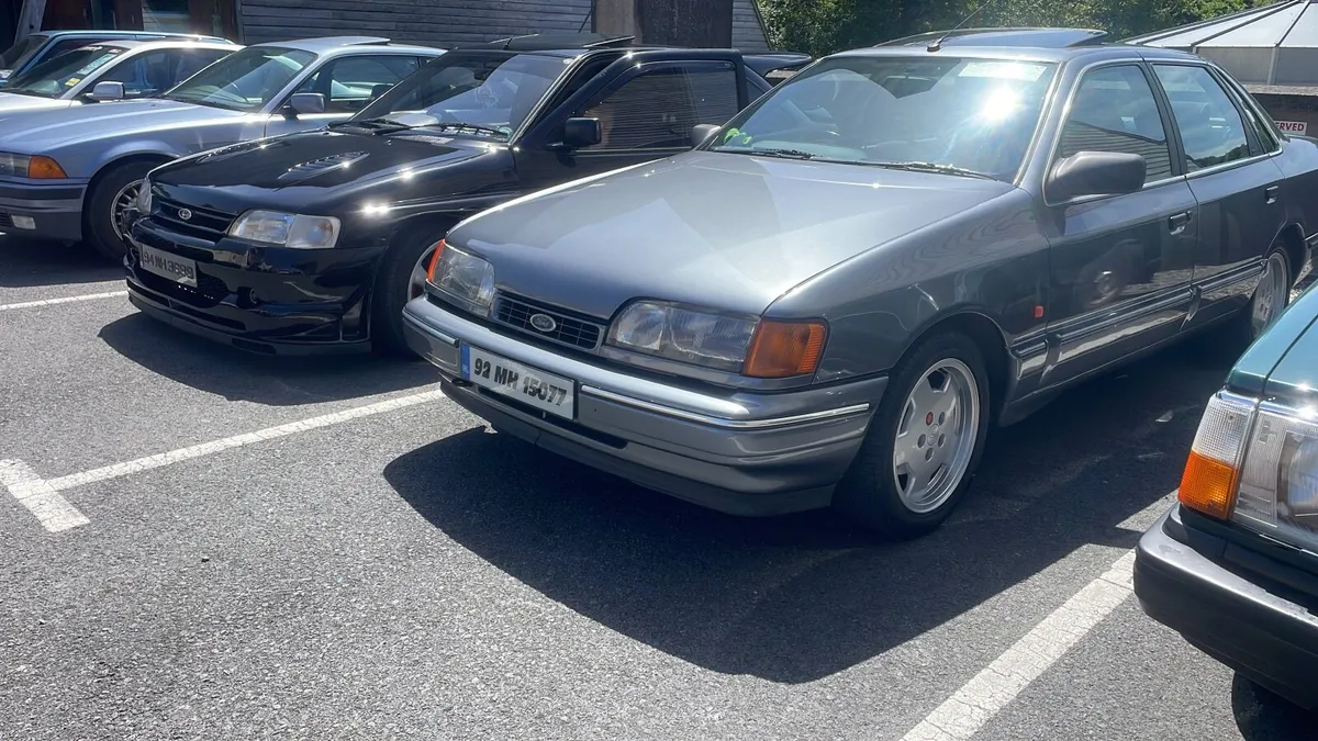Ford Granada 1992 Cosworth - Image 1