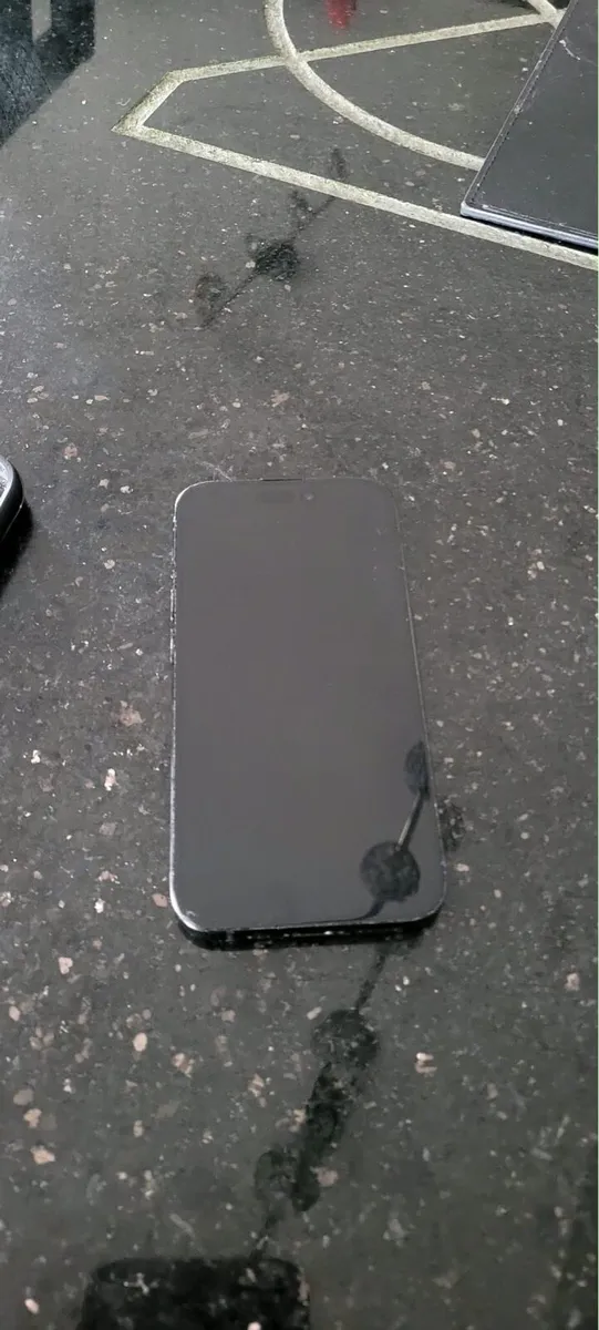 Iphone 15 - Image 2
