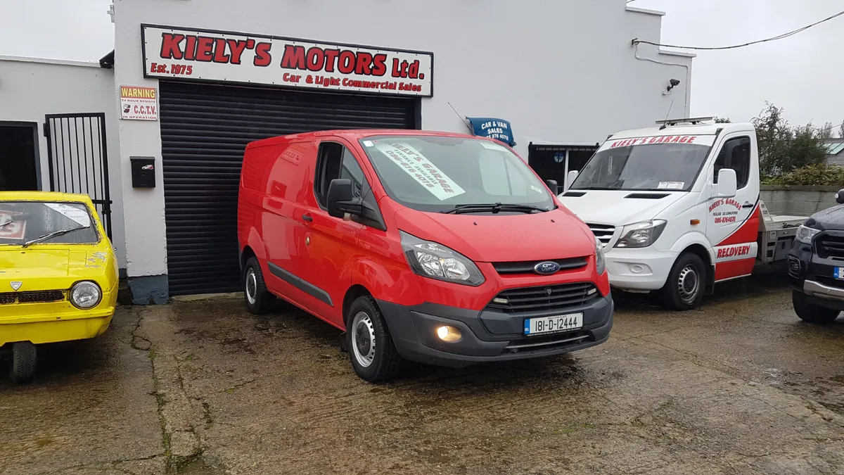 Ford Transit CUSTOM 100KM AS NEW VAT INVOICE