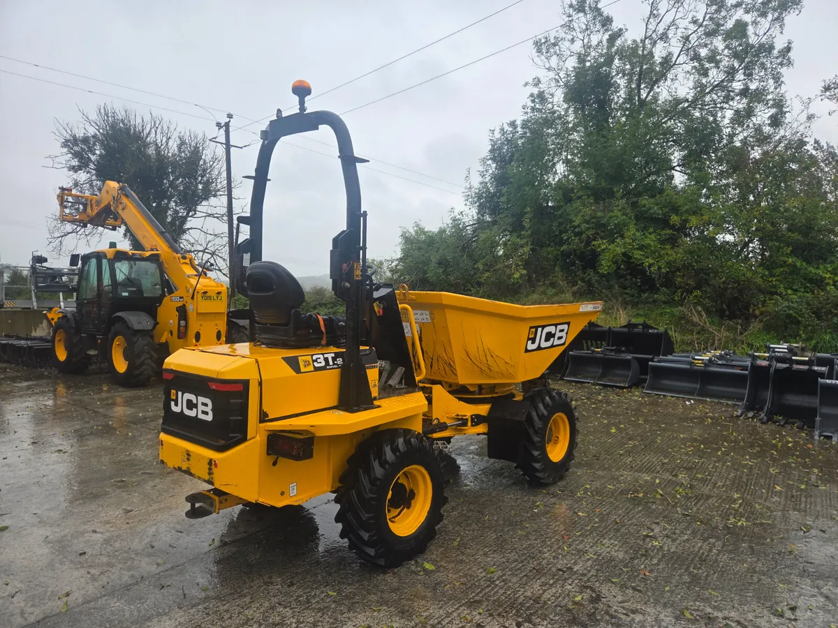 JCB 3  TON  SWIVEL  (2020) - Image 2