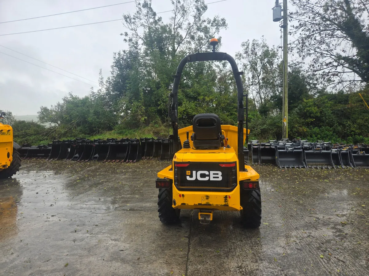 JCB 3  TON  SWIVEL  (2020) - Image 3