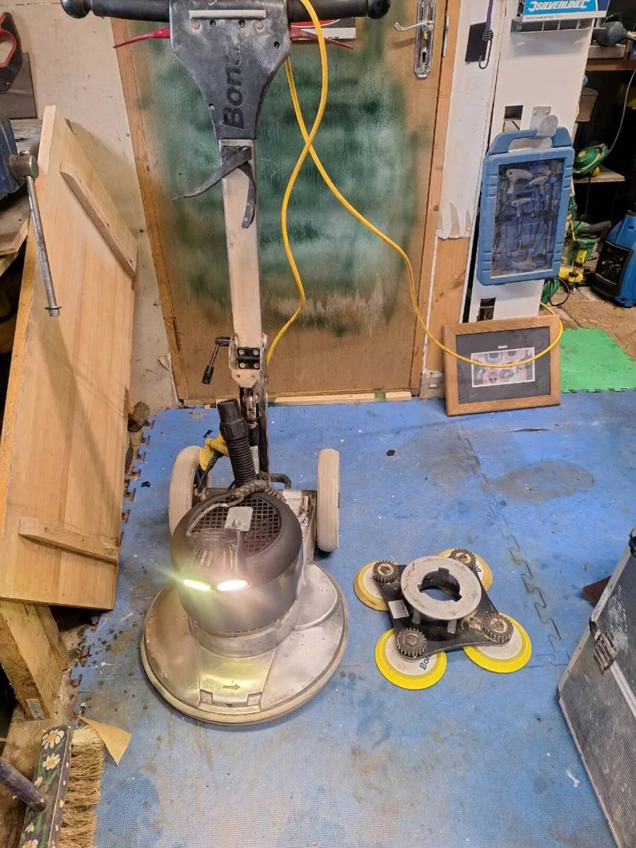 Floor sander - Image 1