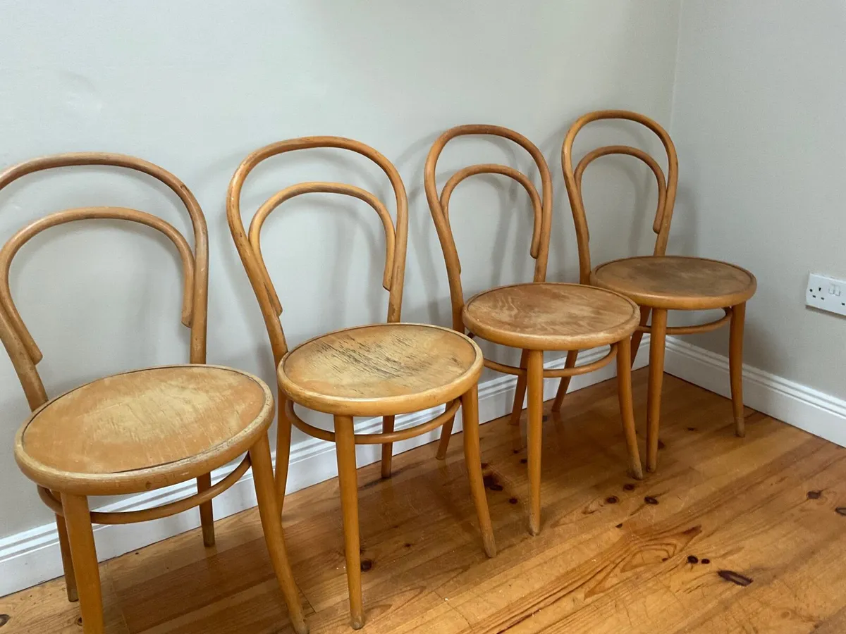 Antique set of Thonet bistro chairs X4 - Image 2