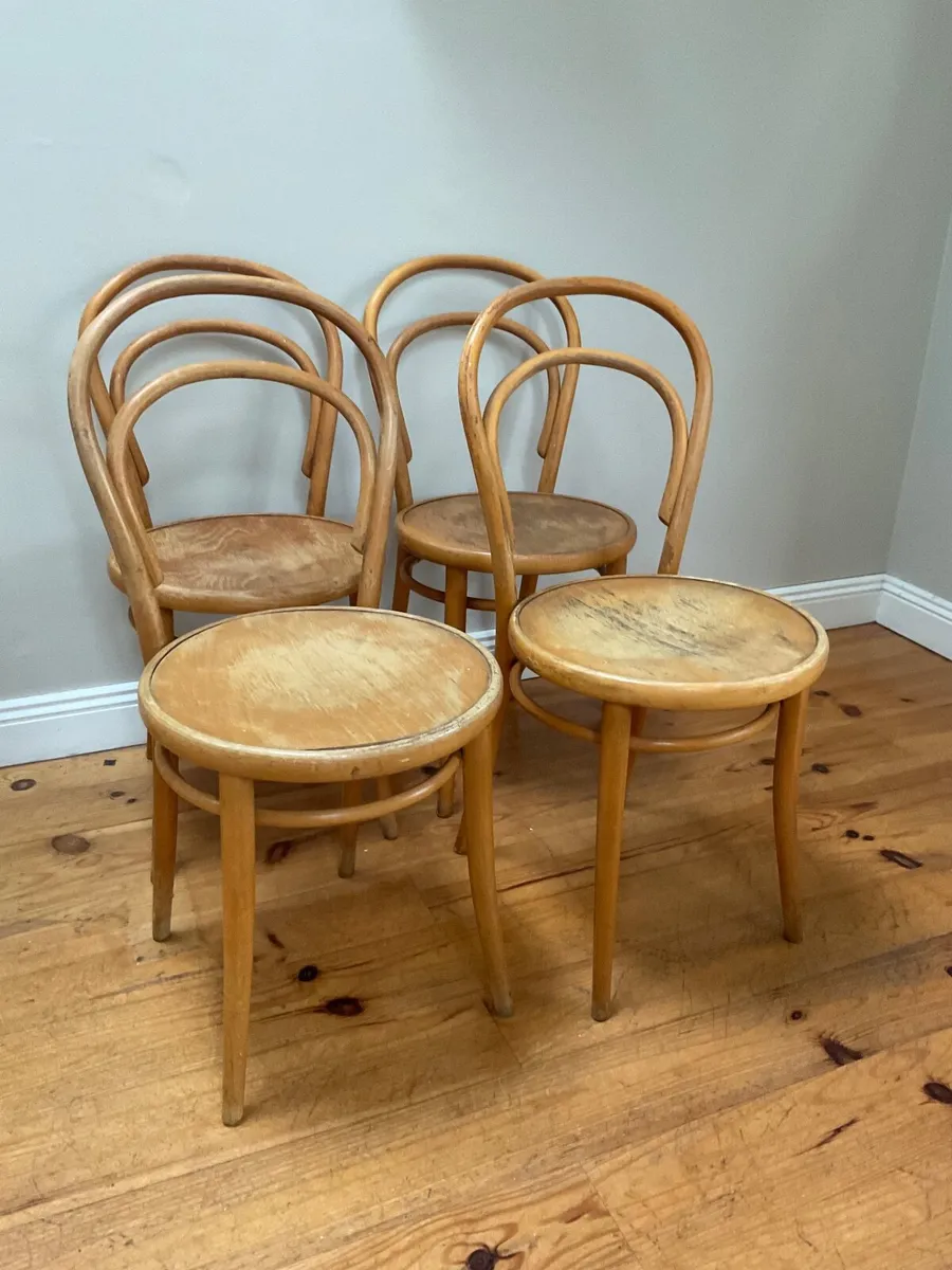 Antique set of Thonet bistro chairs X4 - Image 1