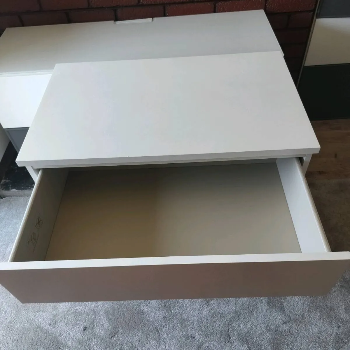 Chest of 3 drawers Malm white - Image 2