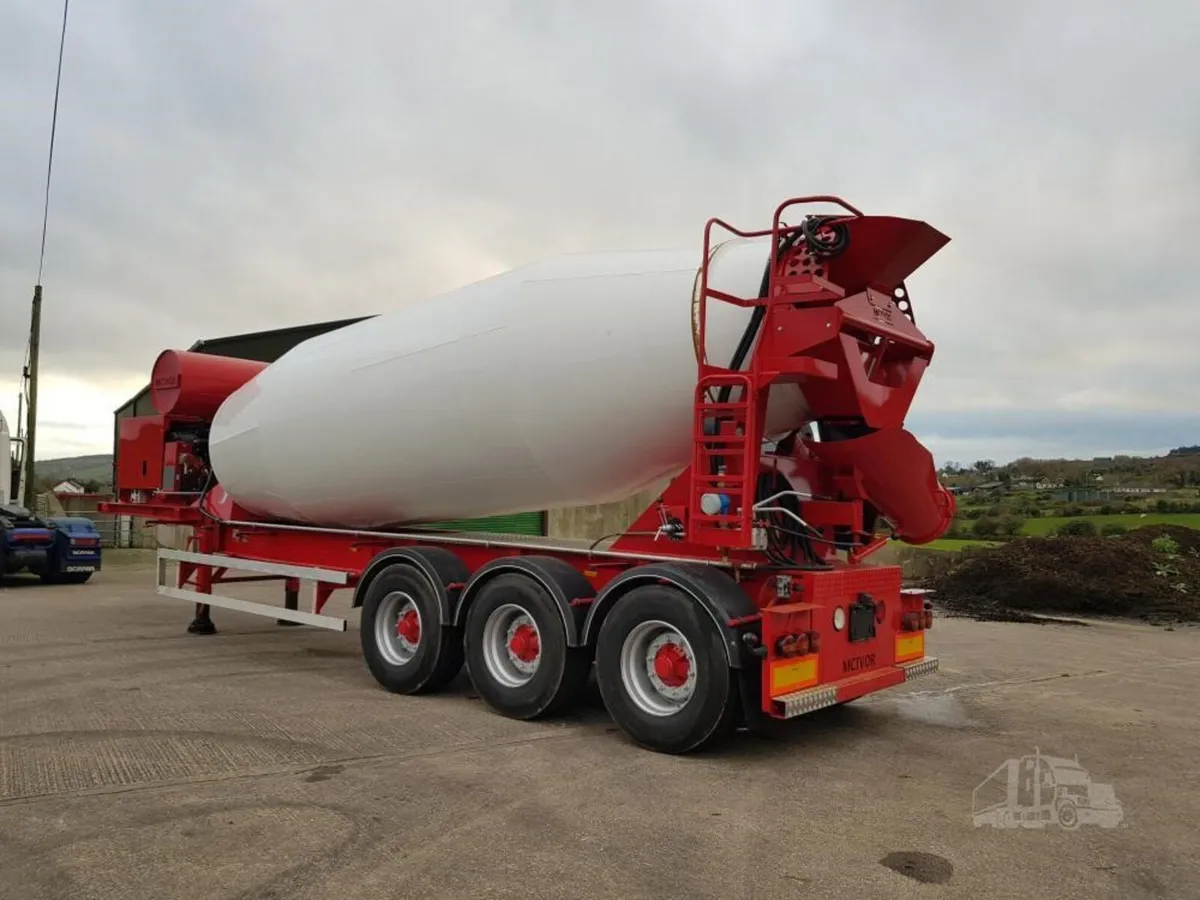Mc Ivor New Concrete Mixer ,10 Metre Bottle - Image 3