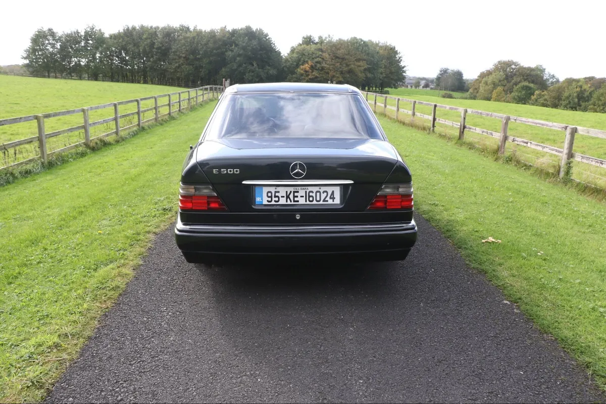 Mercedes-Benz W124 E500 Limited RARE OPPORTUNITY - Image 3