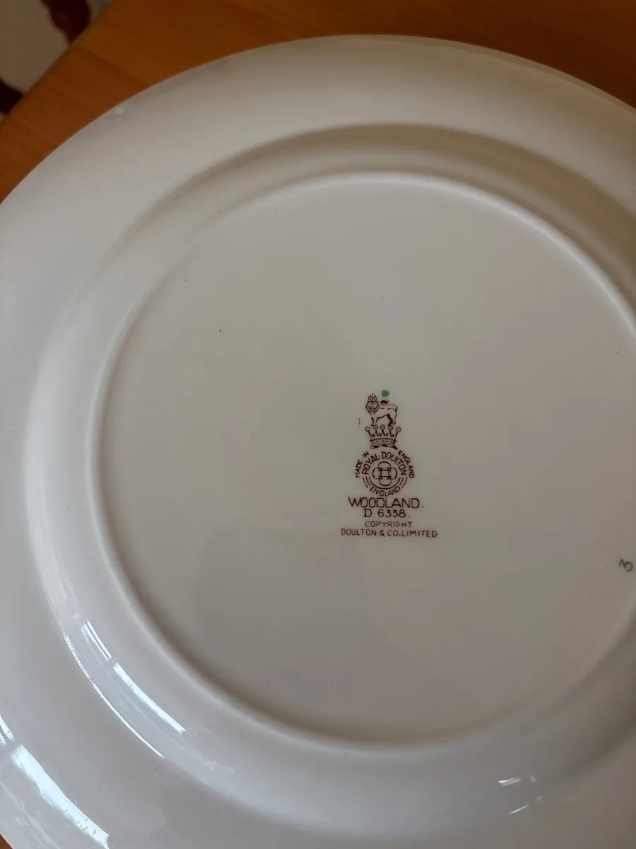 Royal Daulton china - Image 2