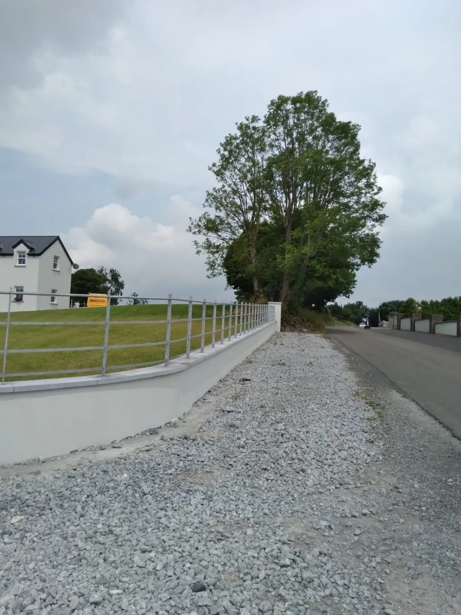 Estate Fencing - Image 4