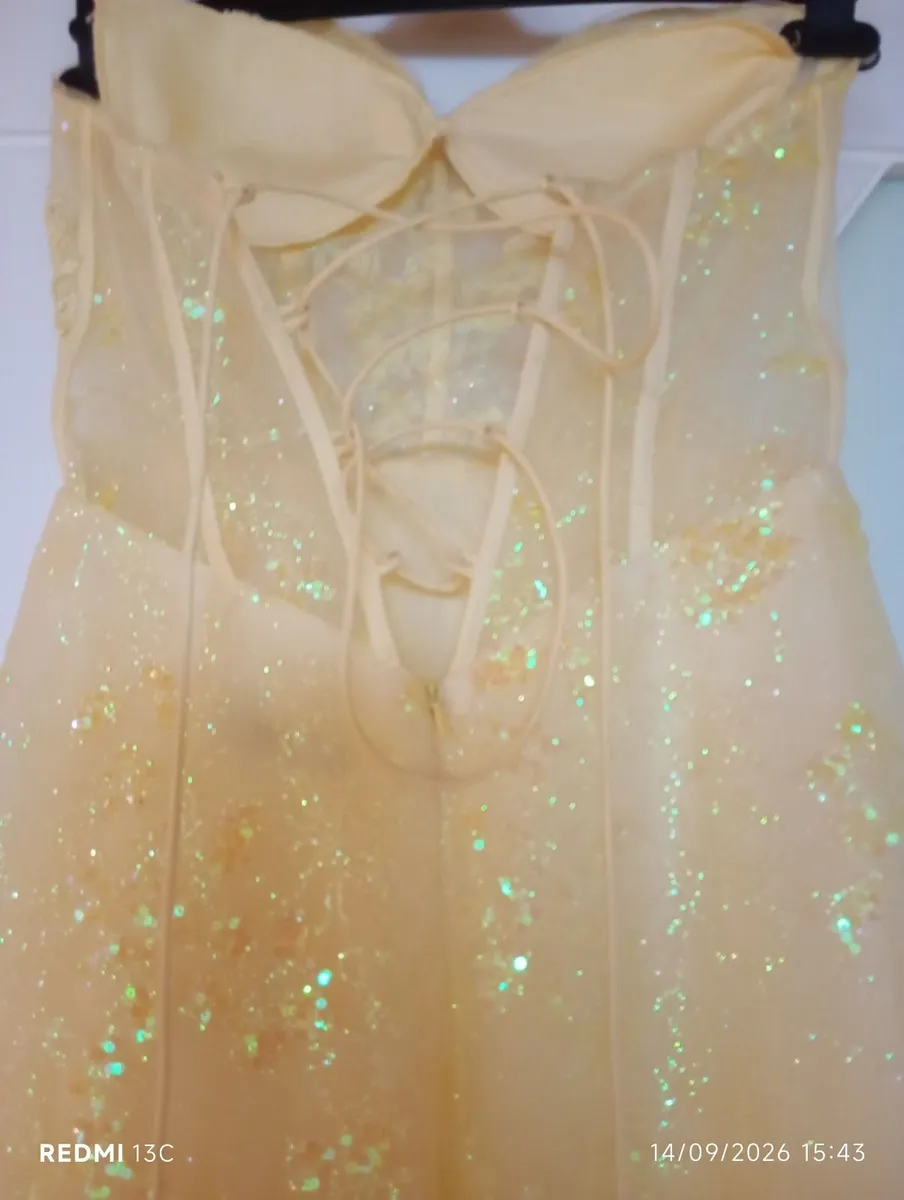 Debs dress - Image 3