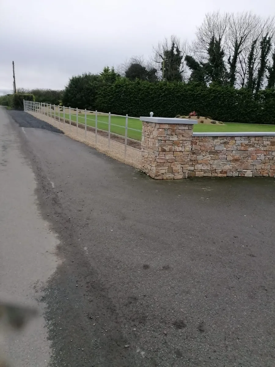 Estate Fencing - Image 4