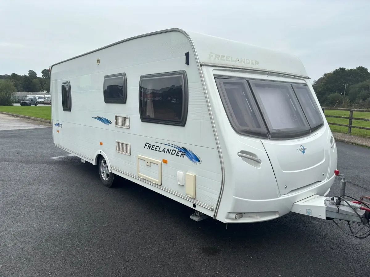 Lunar freelander island bed caravan awning inclu - Image 2
