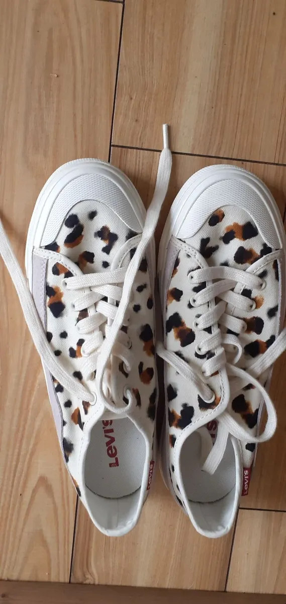 Womens Shoes - Image 1