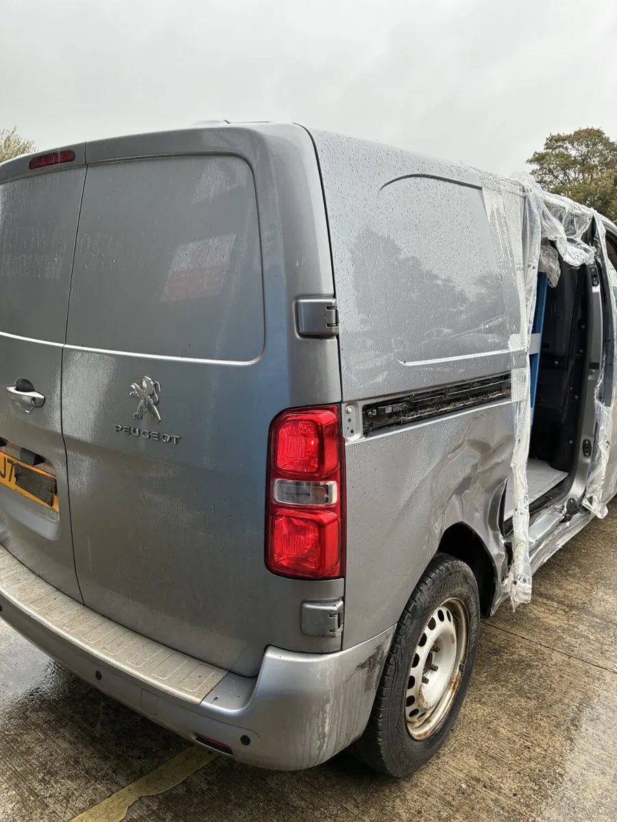 2023 peugeot expert parts breaking - Image 4
