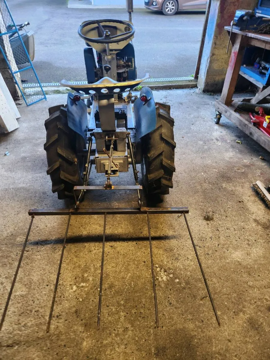 IVintage garden tractor - Image 4