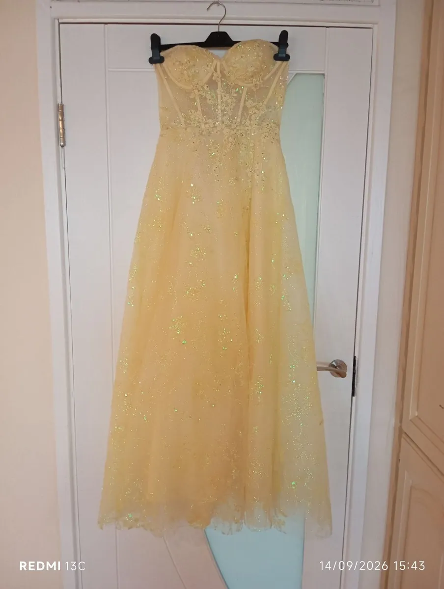 Debs dress - Image 1