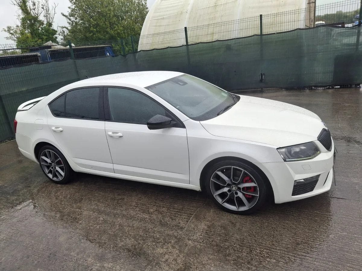 142 Skoda Octavia  VRS  2.0 Tdi  184bhp - Image 2