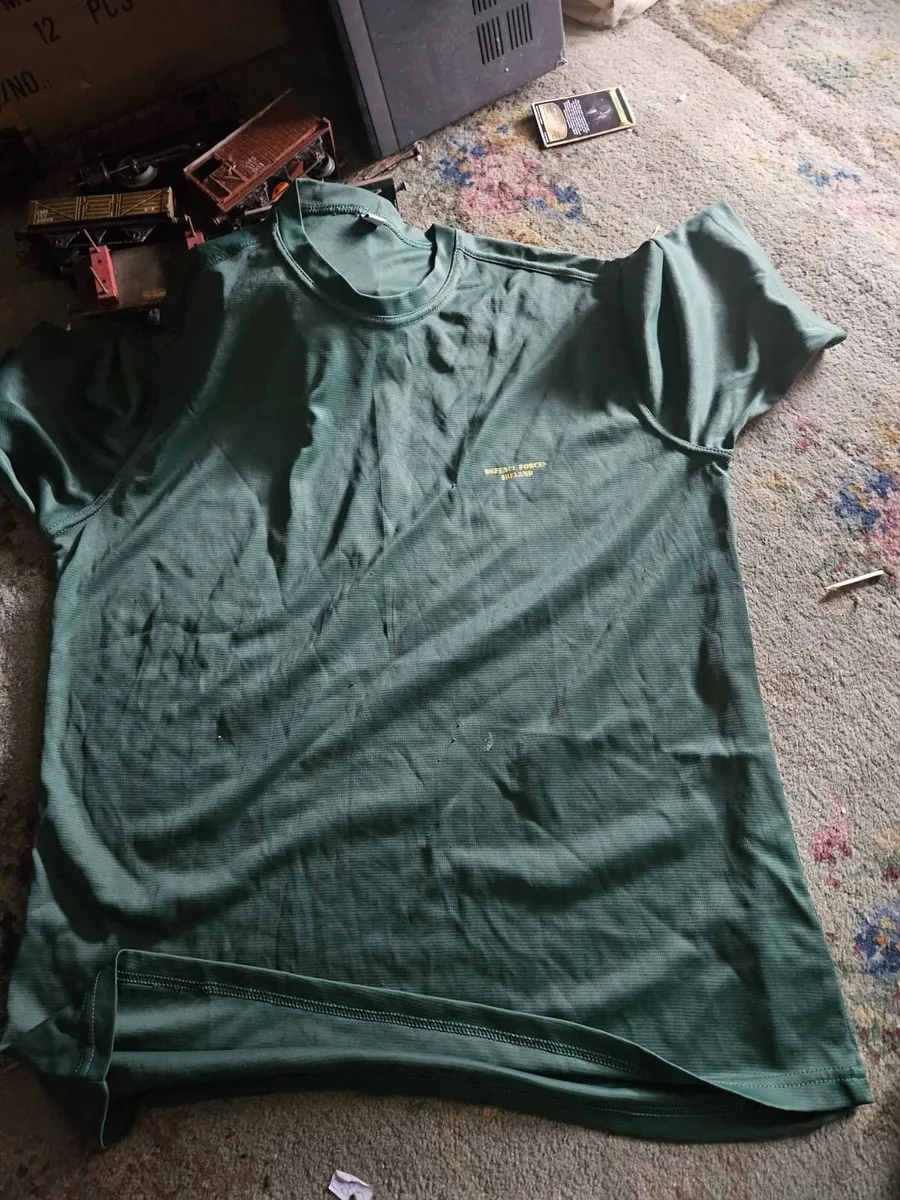 Irish Army Defence Forces T Shirt - Image 1
