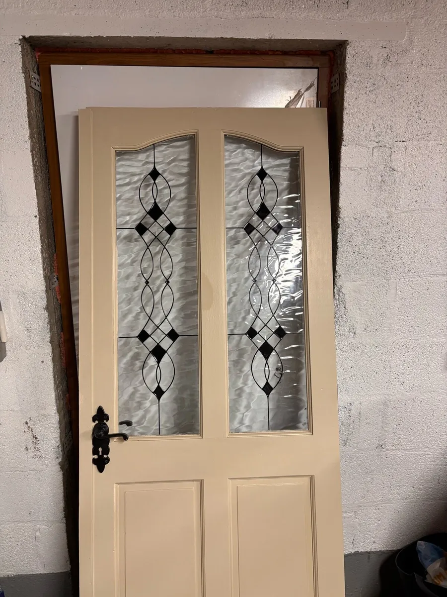 6 red real doors - Image 3
