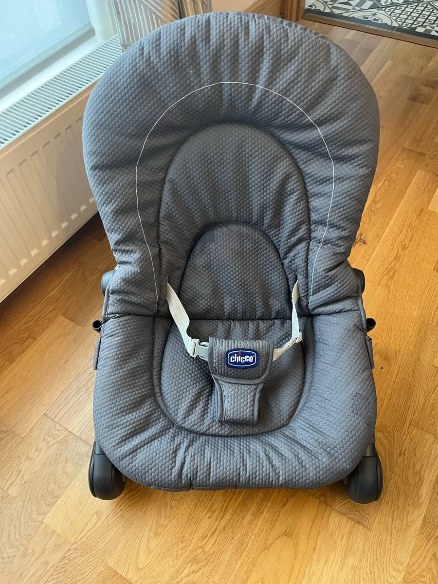 Chicco baby bouncer - Image 2