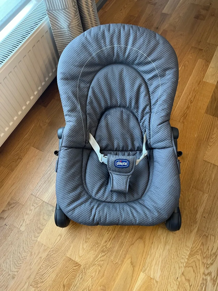 Chicco baby bouncer - Image 4