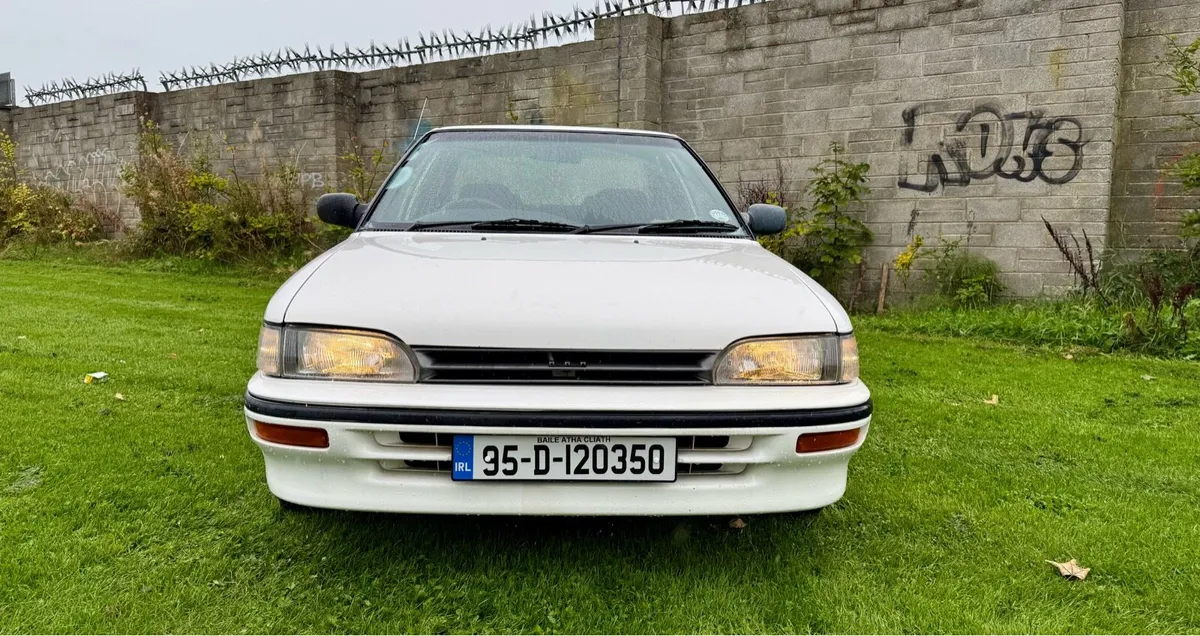 Low Mileage E9 Toyota Corolla - Image 3