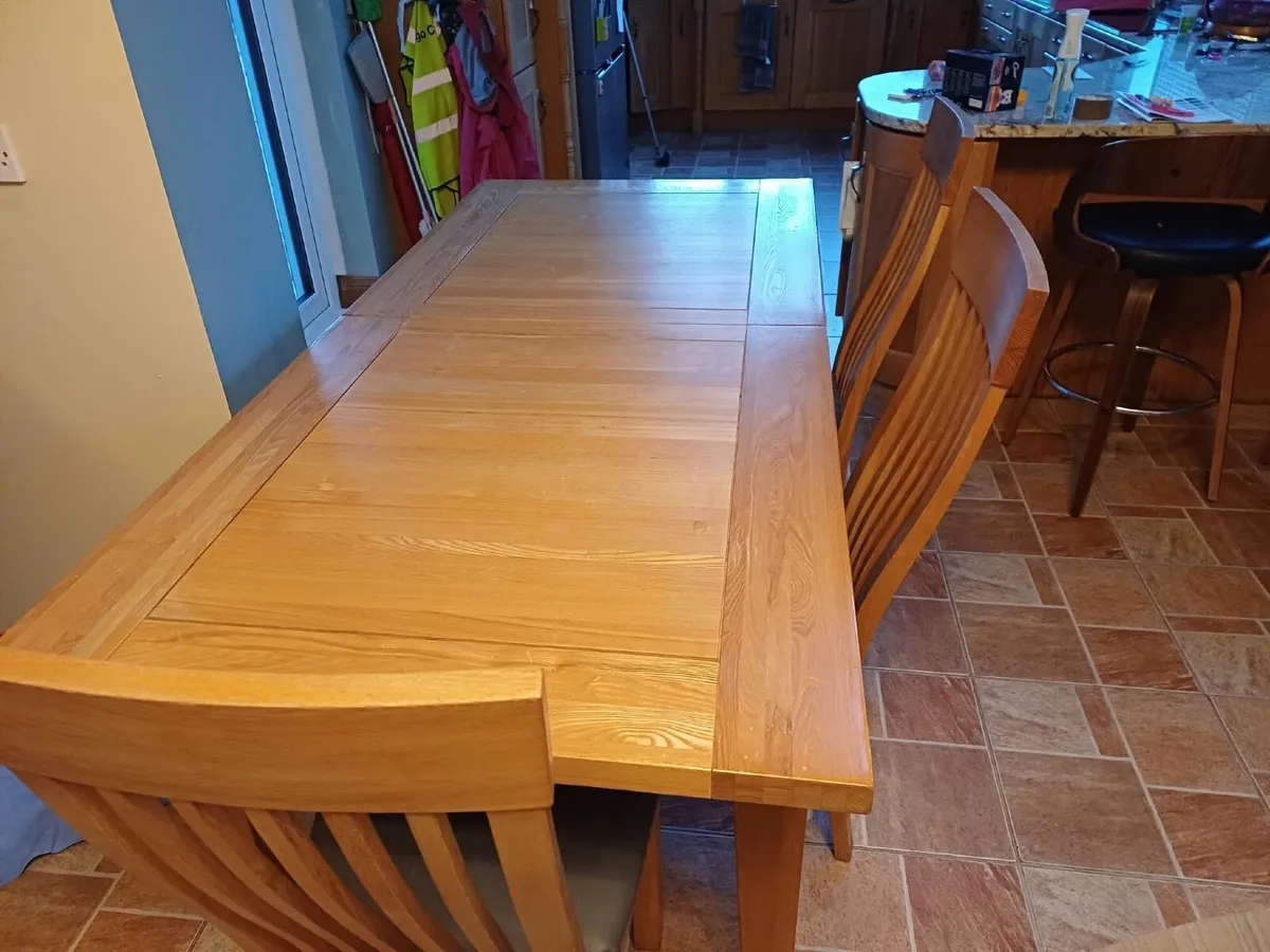 Table and Chairs - Image 1