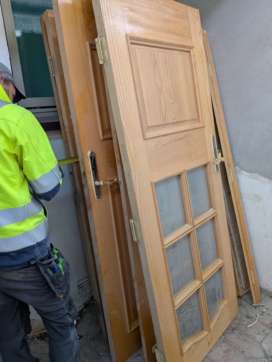 4x Solid wood doors + 2x with glass - Image 4