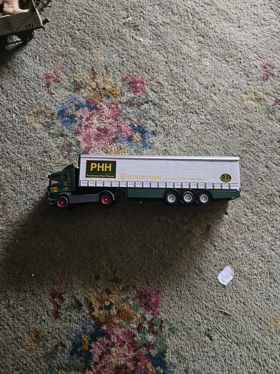 Corgi Truck - Image 1