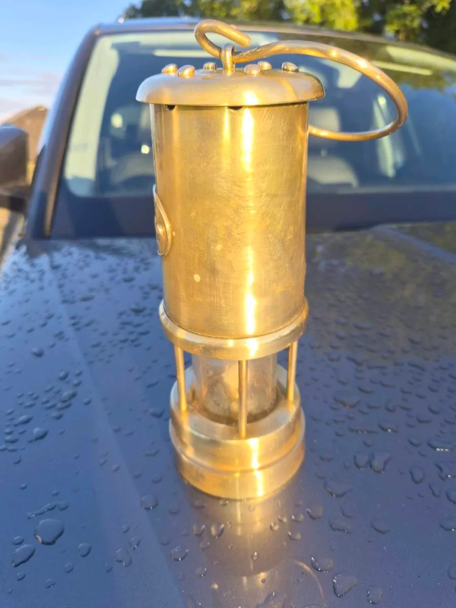 Old Welsh brass miners lamp - Image 3