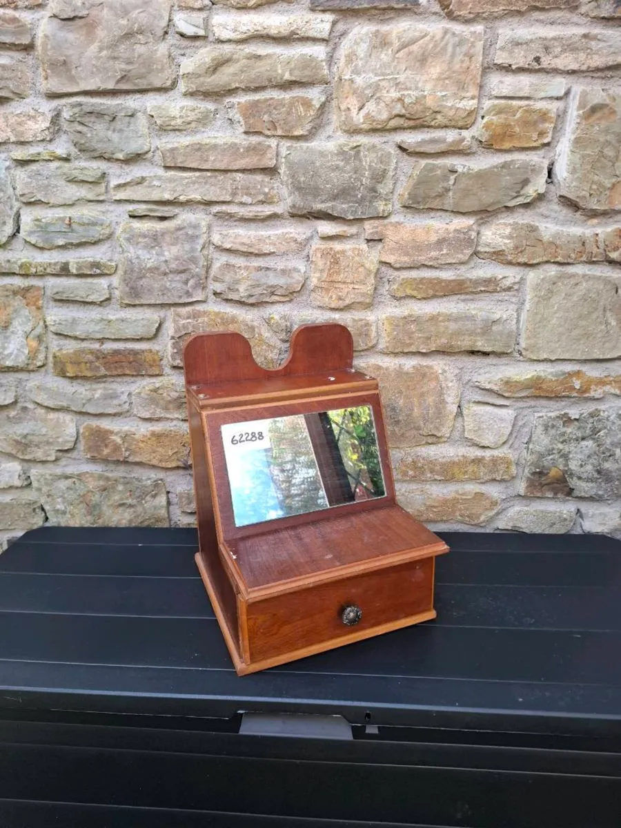 Mirror and box - Image 2