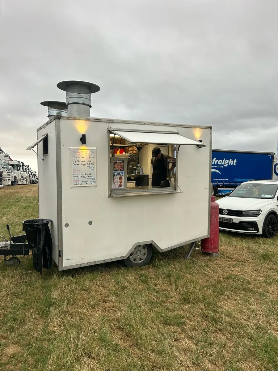 Food trailer - Image 1