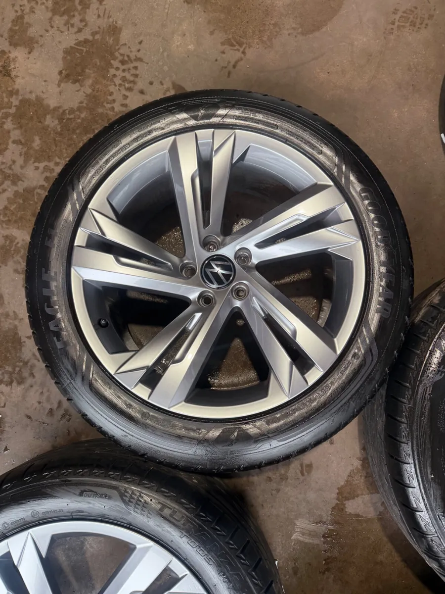 19inch VW Tiguan alloy wheels - Image 4