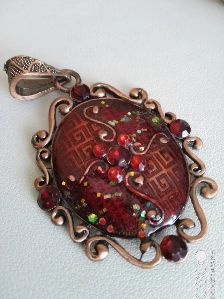Women's Large Autumnal Platina Necklace Pendant - Image 3