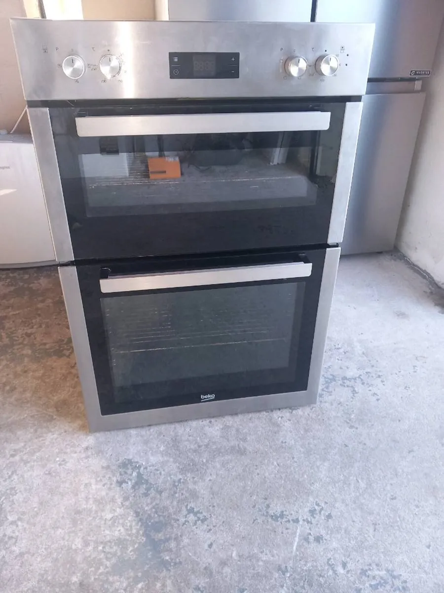 Beko 60cm built in double oven - Image 1