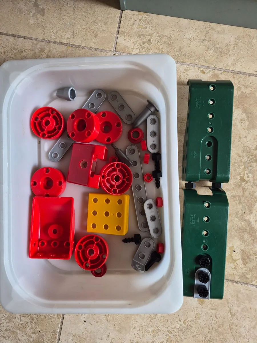 Bosch Toy Work Station - Image 4