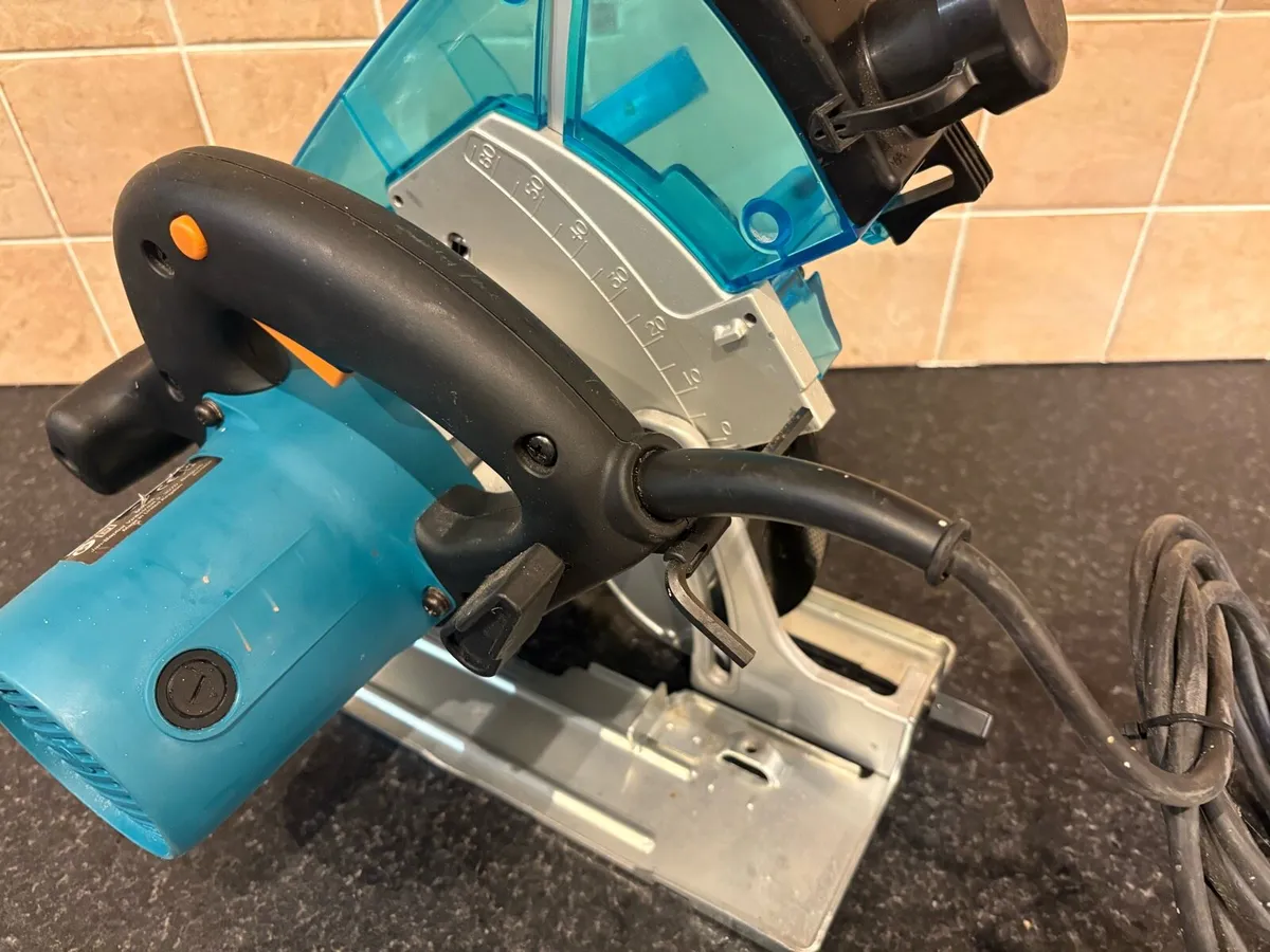Makita 5017KRB Circular Saw 110V - Image 4